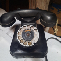 стар бакелитен телефон, снимка 5 - Антикварни и старинни предмети - 44755919