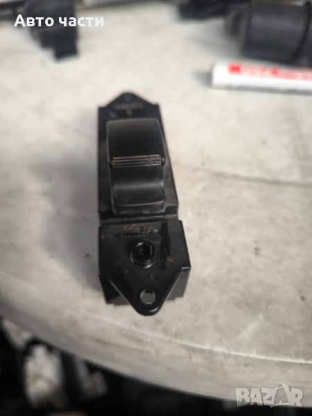 Заден десен бутон електрическо стъкло Citroen C-Crosser 2.2 HDI 156 конски сили 8608A183, снимка 1