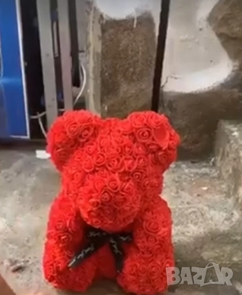 Мече изработено от рози с панделка , снимка 1