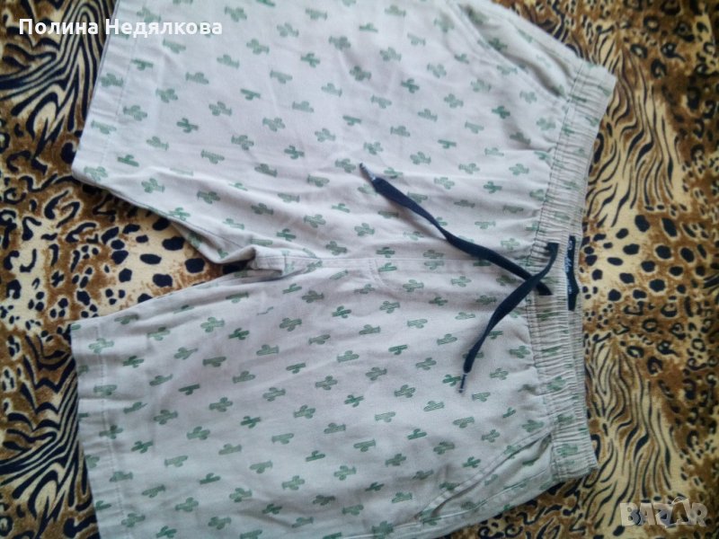 Къси панталони, снимка 1