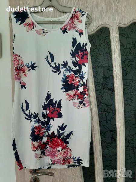 Красиви елегантни рокли на цветя, снимка 1