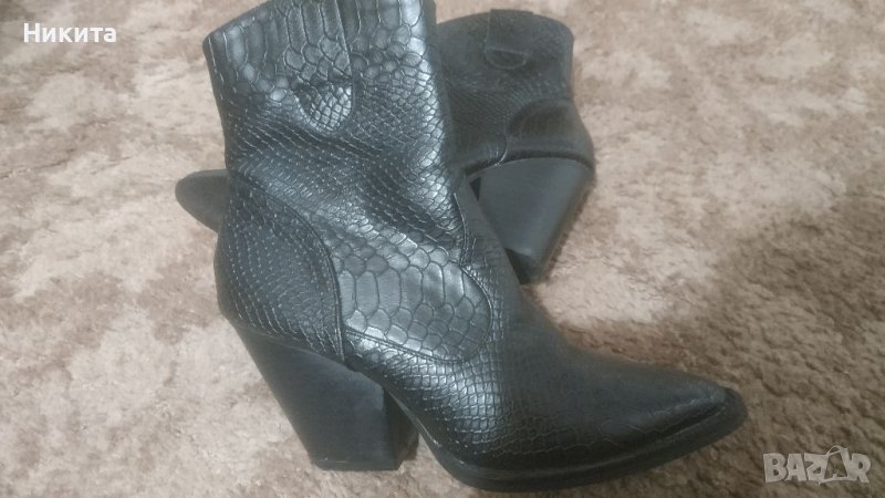 Топли боти крокодилска кожа 36 номер, снимка 1
