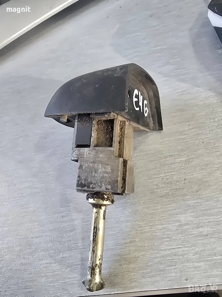 5121-8253477 ПАТРОН ВРАТА BMW E46, снимка 1