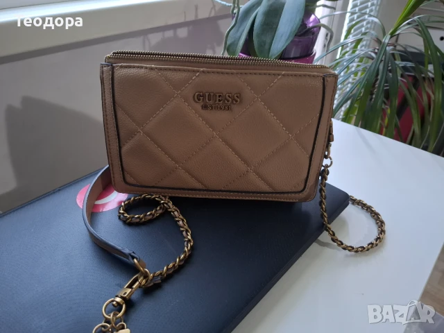 Нова чантичка  на  GUESS, снимка 4 - Чанти - 51237944