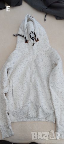 Три дамски суичера продавам, снимка 2 - Суичъри - 38305590