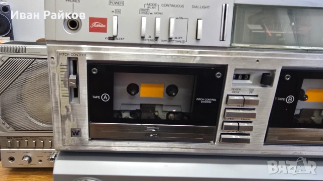 Продавам касетофон TOSHIBA RTS-983 WX-1, снимка 3 - Радиокасетофони, транзистори - 54128969