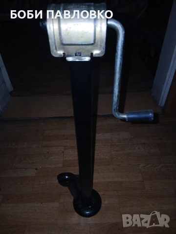 Оргинален винтов крик лада нива, снимка 4 - Аксесоари и консумативи - 51971806