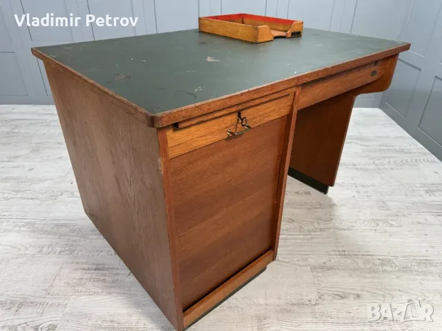 Винтидж бюро в индустриален стил Г447, снимка 10 - Бюра - 55980192