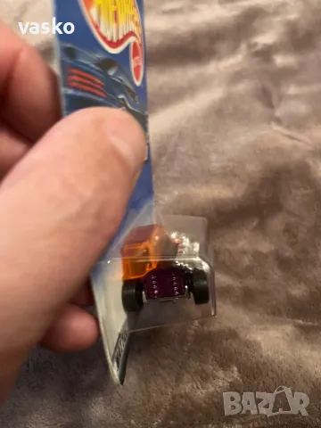 Hotwheels 1999 PORCYCLE, снимка 3 - Колекции - 49653224
