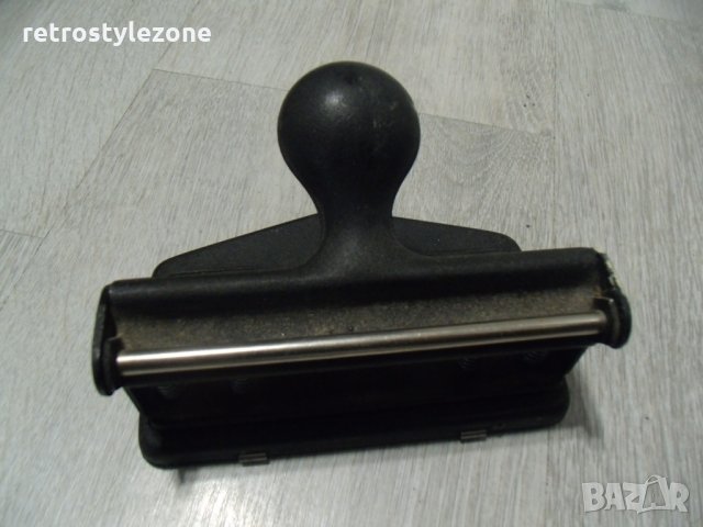 № 5045 стар метален перфоратор 