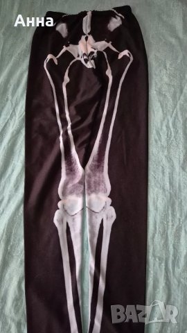 клин за Хелуин с кости скелет