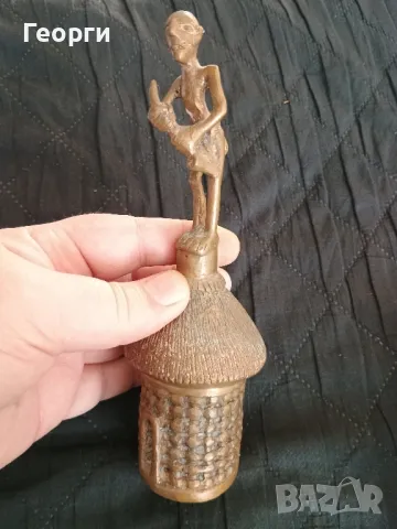 Красива бронзова камбана