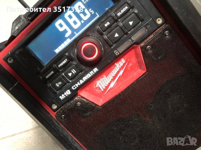 Работно акумулаторно радио Мilwaukee, снимка 9 - Винтоверти - 38402284