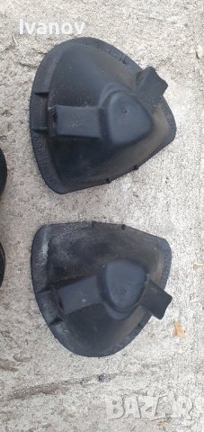 Задни гумени капачки за задни амортисьори бмв е32 е34 Sound insulating shock absorber 51481969748, снимка 3 - Части - 42201707
