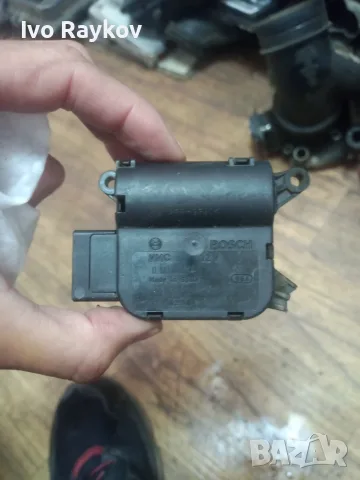 Моторче клапа парно 0 132 801 300 , 8E1820511D за AUDI 