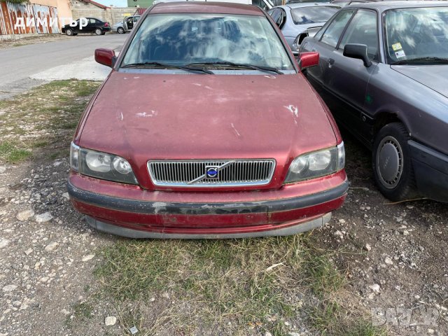 volvo v40 1.8 facelift  на части волво в40