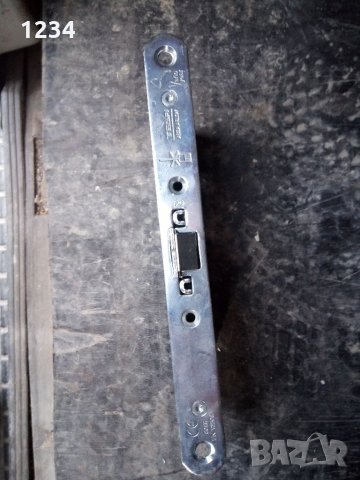 Брава за метална врата с паник брава, снимка 2 - Друго търговско оборудване - 35364962