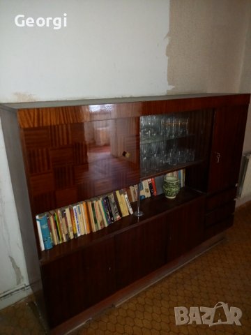 Бюфет старинен но изключително запазена 