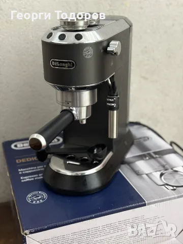 Компактна Еспресо Кафемашина DeLonghi Dedica Style EC685.BK (1350W, 15 bar)