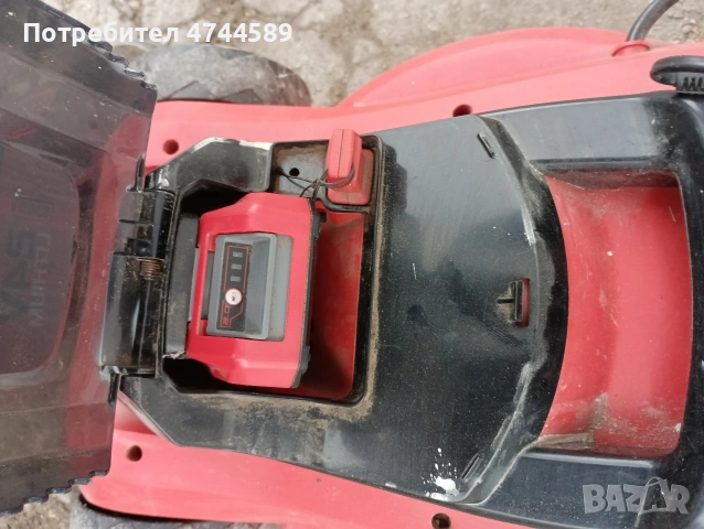 косачка с батерия, снимка 2 - Градинска техника - 53938645