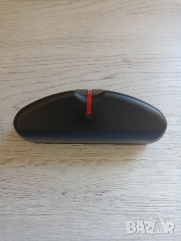 Оригинални слънчеви очила Prada,Love Moschino калъфи, снимка 9 - Слънчеви и диоптрични очила - 51326448