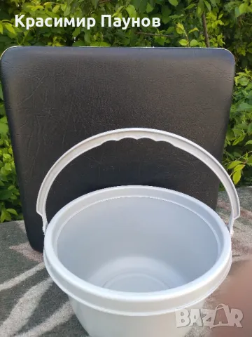 Капак и гърне за тоалетен стол .