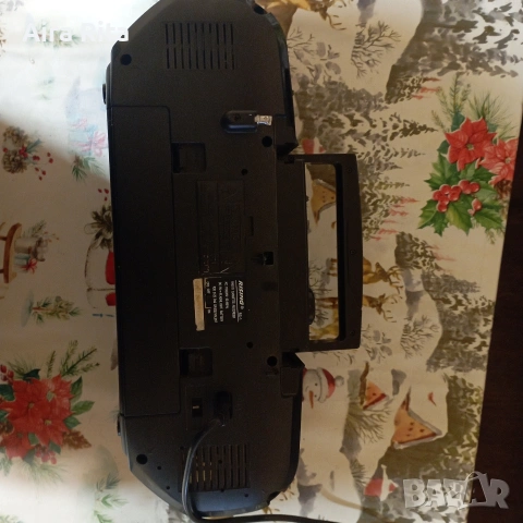 Радио касетофон, снимка 2 - Радиокасетофони, транзистори - 53918535