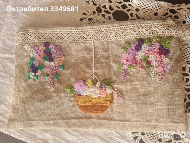 Ленена чанта(плик) с ръчна бродерия и дантела 