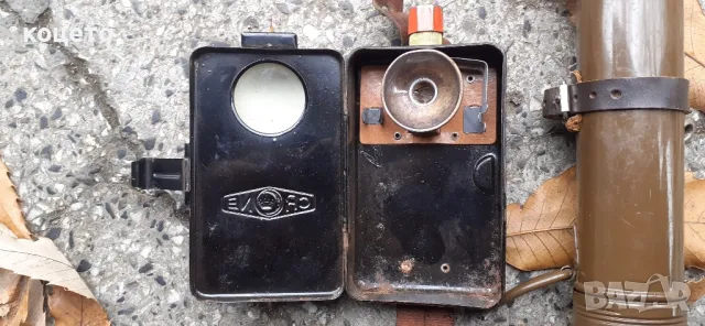 WW2 фенер Pertrix и Crone, снимка 10 - Антикварни и старинни предмети - 48257890