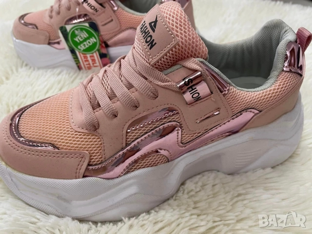 Дамски маратонки , снимка 2 - Маратонки - 51695232