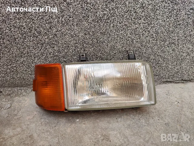 Десен фар с мигач Hella за VW Transporter T4