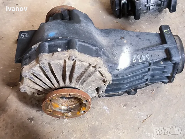 Заден дифернциал за Ауди А4 Б6 Б7 Пасат Audi A4 Passat Audi A6 A8 VW Phaeton 01R525053, снимка 2 - Части - 56237104