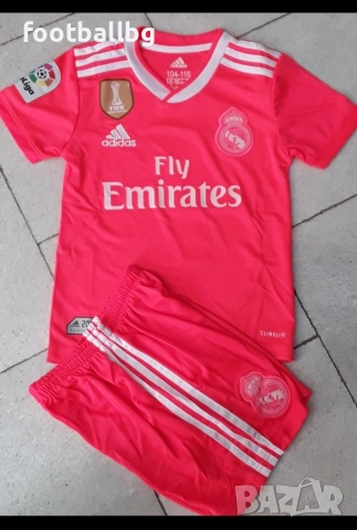 CR7 🩷⚽️ детско юношеска футболни екипи 💜⚽️ РЕТРО екипи Реал Мадрид , снимка 10 - Футбол - 41882006