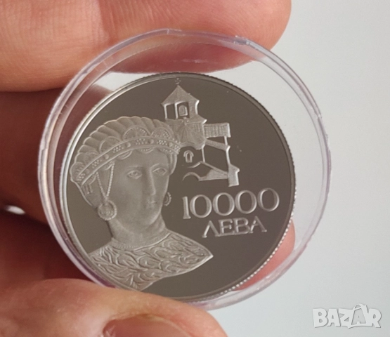 10000лв 1993г. Десислава платина, снимка 2 - Нумизматика и бонистика - 52873762