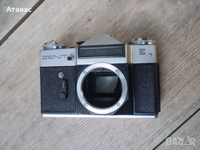 Фотоапарат Зенит Е