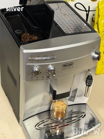 Кафемашина кафе автомат delonghi magnifica с гаранция, снимка 5 - Кафемашини - 52754986