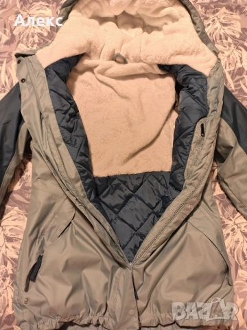 Дамско яке, снимка 2 - Якета - 52336844