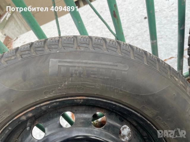 Зимни гуми с Джанти ЦРВ-2, снимка 3 - Гуми и джанти - 52966131