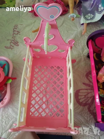 Бебе,2 кревата, гардероб и аксесоари , снимка 2 - Кукли - 49655031