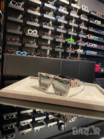 очила с черен обикновен калъф и ув защита gucci louis vuitton , снимка 10 - Слънчеви и диоптрични очила - 51459126