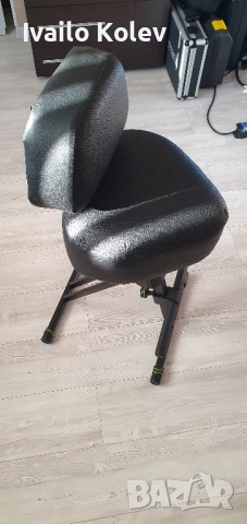 Стол за клавиристи и китаристи Gravity