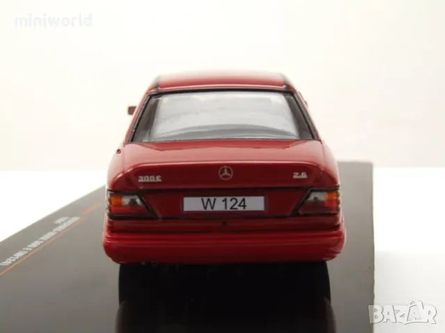 Mercedes-Benz 300E W124 1984 - мащаб 1:43 на IXO models моделът е нов в PVC дисплей-кейс, снимка 6 - Колекции - 50011604