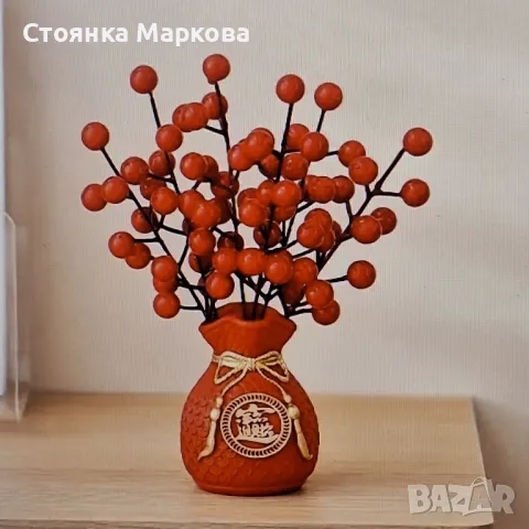 Красив комплект -ваза с червени плодове и лебеди, снимка 3 - Статуетки - 49209902