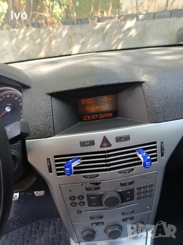 Опел Астра , снимка 10 - Автомобили и джипове - 52119605