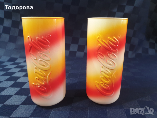Оригинални рекламни чаши на  Coca Cola от цветно стъкло 