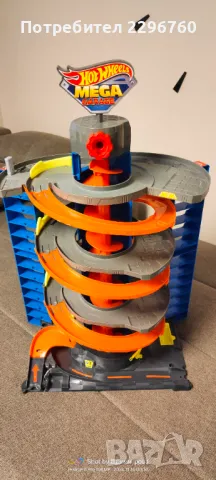 Паркинг с писта, снимка 2 - Коли, камиони, мотори, писти - 48075039