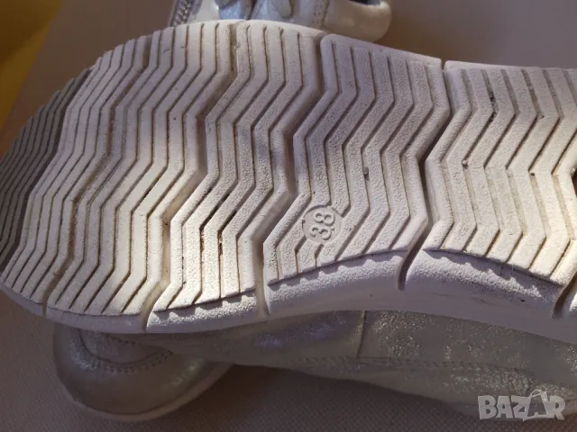 дамски спортни обувки, снимка 2 - Дамски ежедневни обувки - 47569732