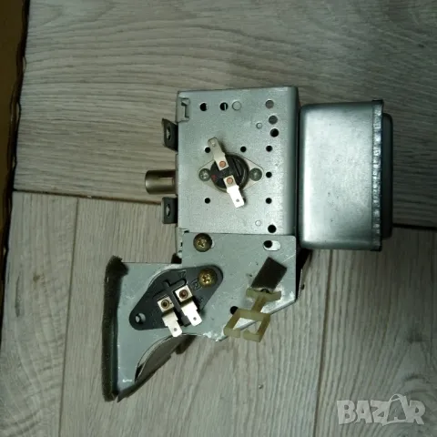 Части за микровълнова печка Conegliano, снимка 6 - Печки, фурни - 47468719