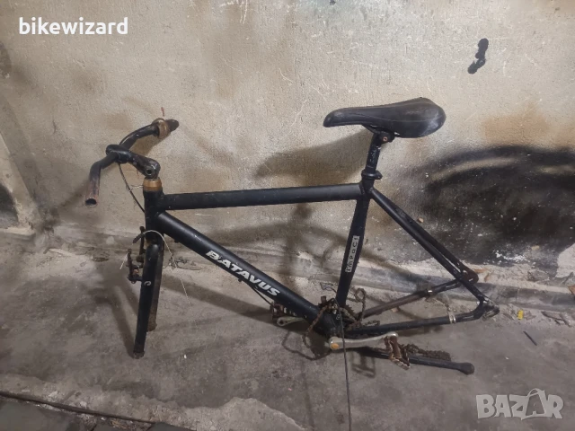 Batavus 28 цола рамка за градски велосипед с вилка и курбели, снимка 1