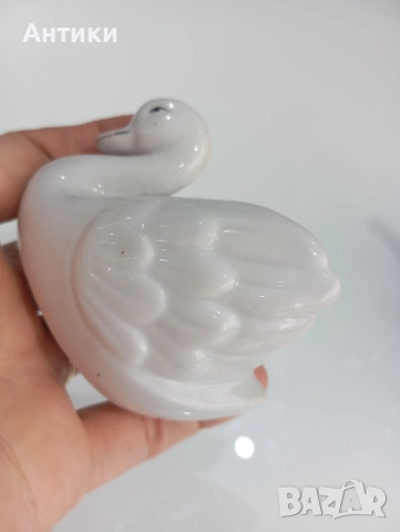 Стара порцеланова фигура с Лебед , снимка 5 - Колекции - 52661726